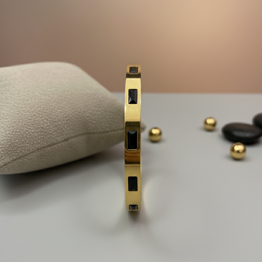 Sleek Lock Handcuff