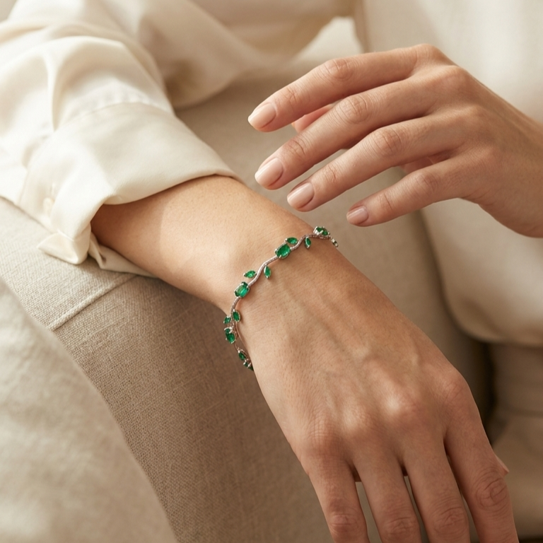 Tulip Bracelet – Emerald Green (Silver)