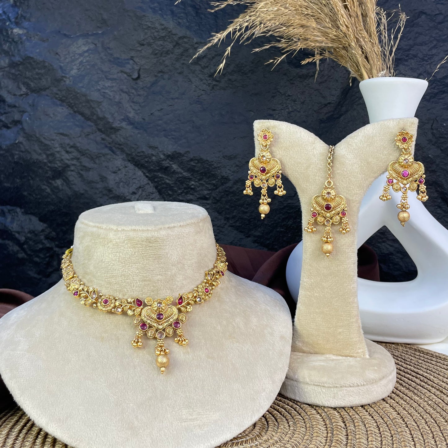 RAJWARI ROMANTIC HEART NECKLACE SET