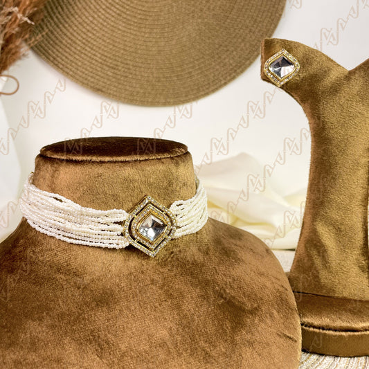 Lume Pearl Kundan Choker