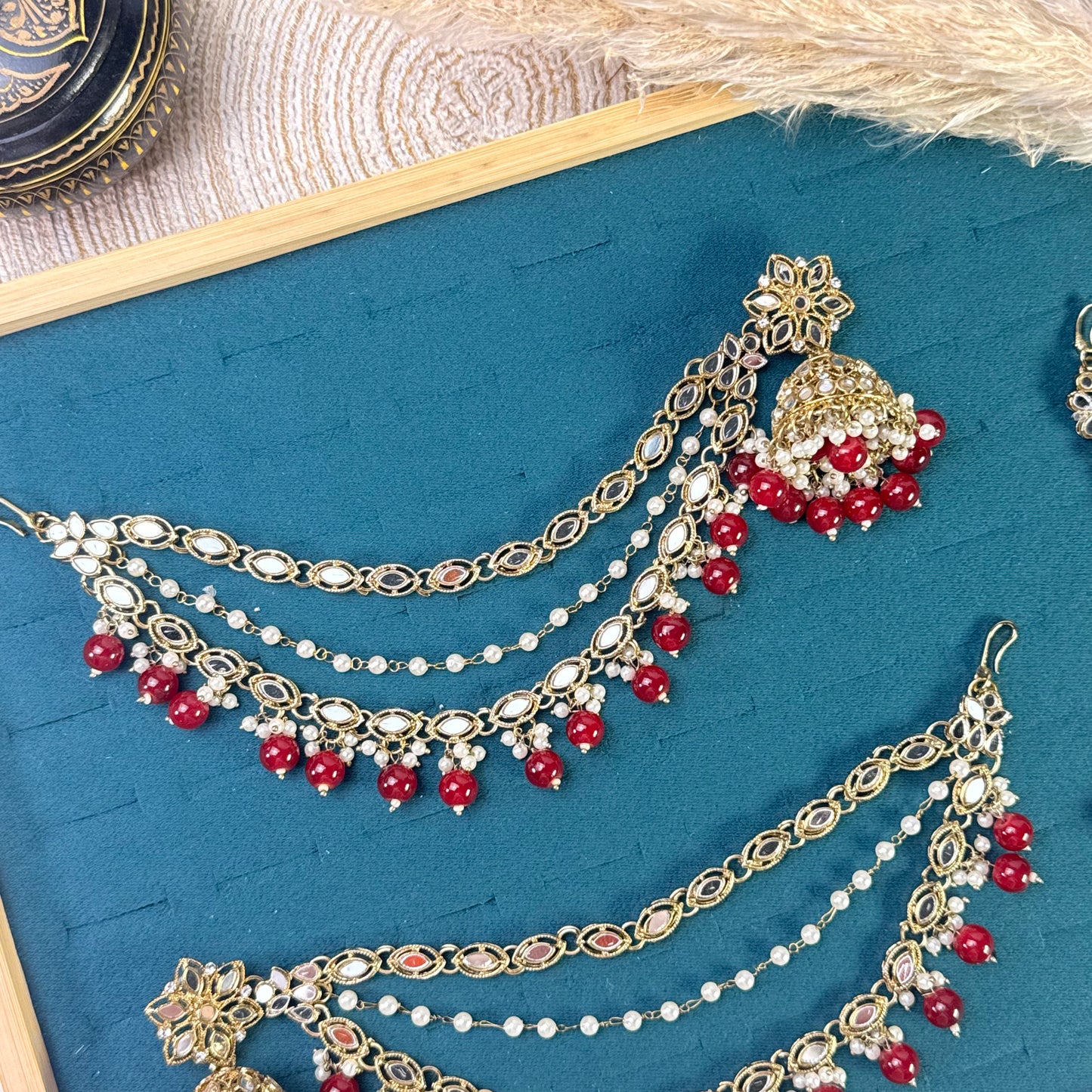 Circular mirror pearl Tikka Sahara Kundan Earrings
