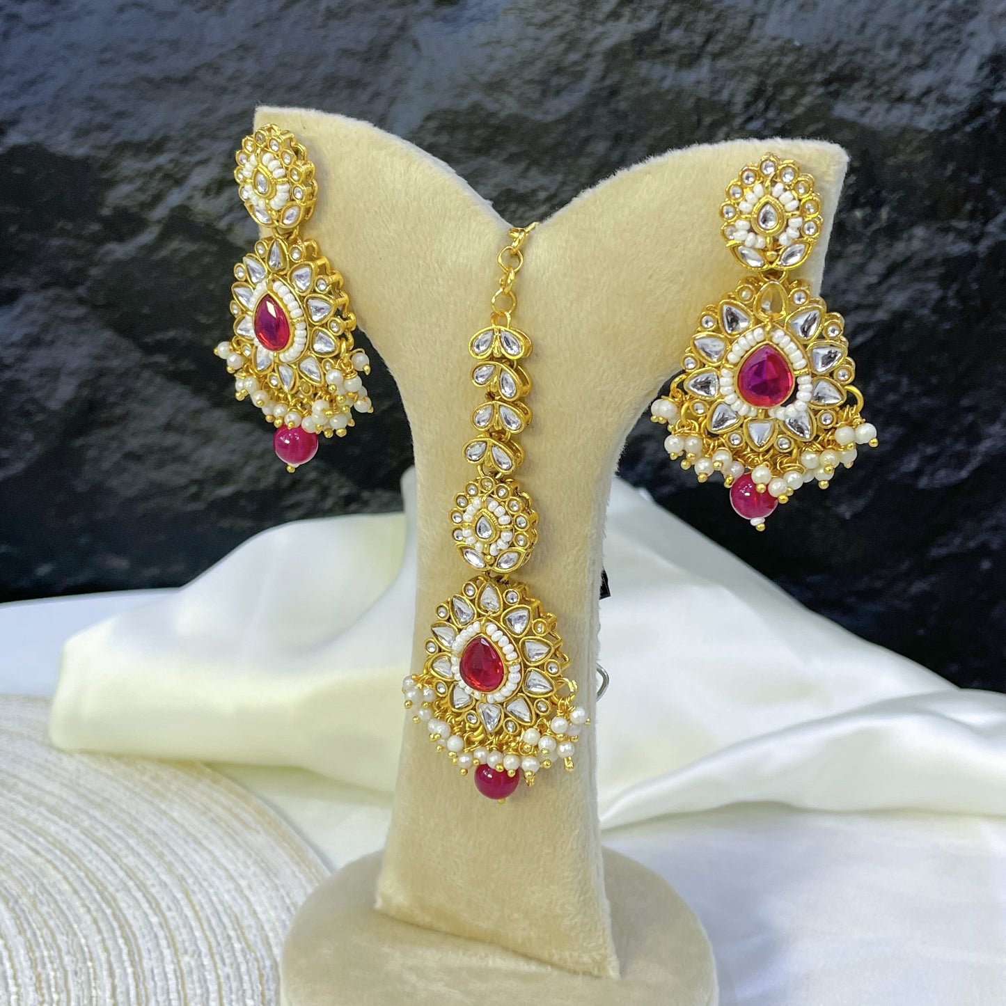 SCARLET MARQUISE DELIGHT MALA