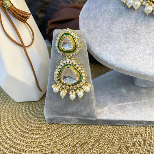 ROYAL TRI-TEARDROP STATEMENT KUNDAN NECKLACES