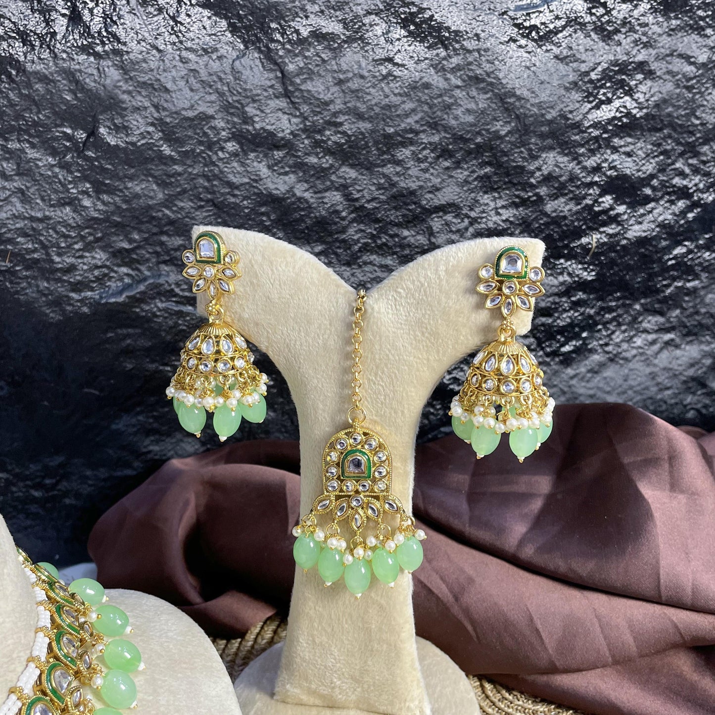 SHIKHAR CHOKER KUNDAN NECKLACES