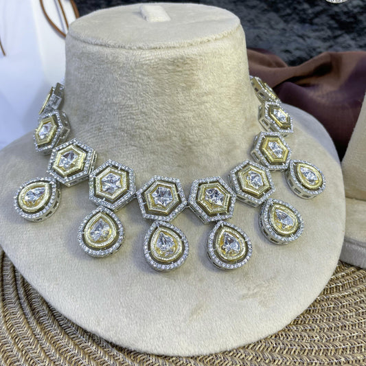 IMPERIAL V-ARC STATEMENT KUNDAN NECKLACES