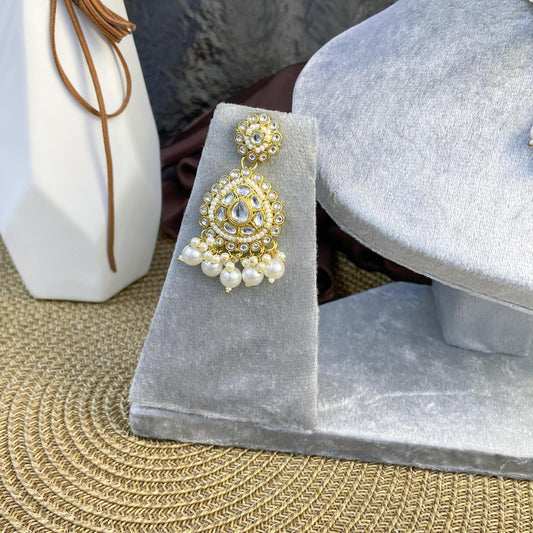 NIZAM PEARL-STRAND MEDALLION KUNDAN NECKLACES