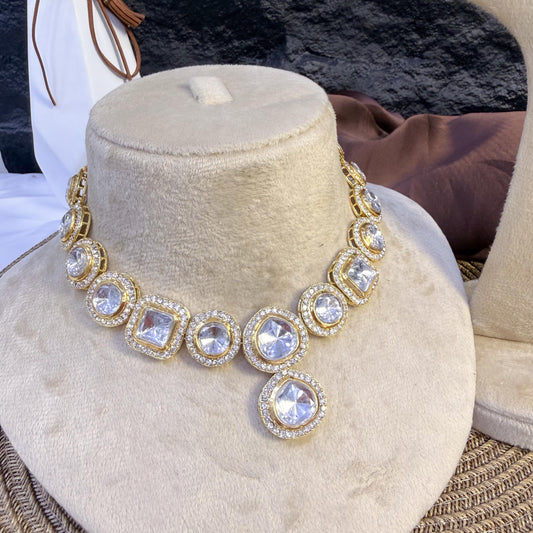 ETHEREAL GLIMMER HALO KUNDAN NECKLACES