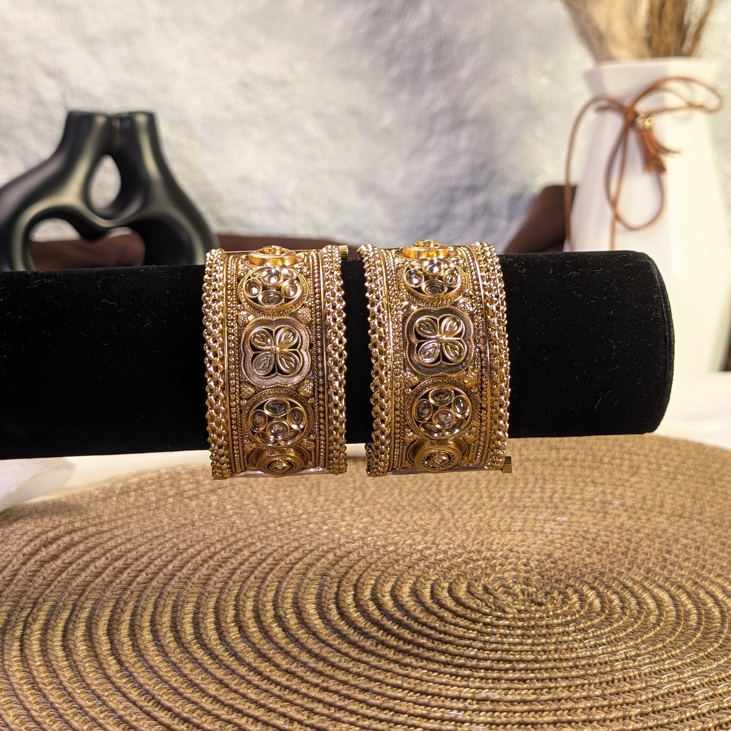 Padma Jyoti Rajwari Bangles