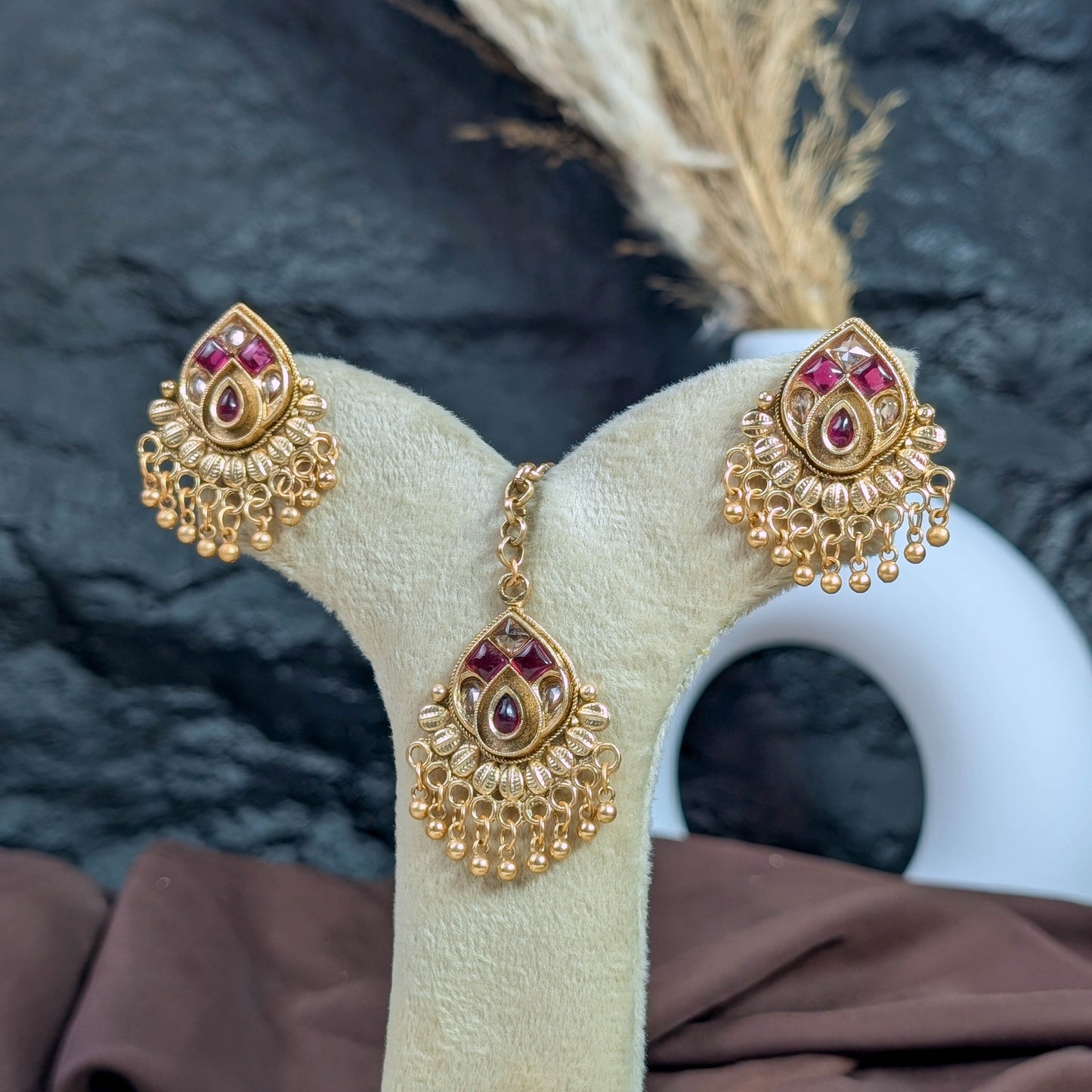 Chandan-van rajwari choker