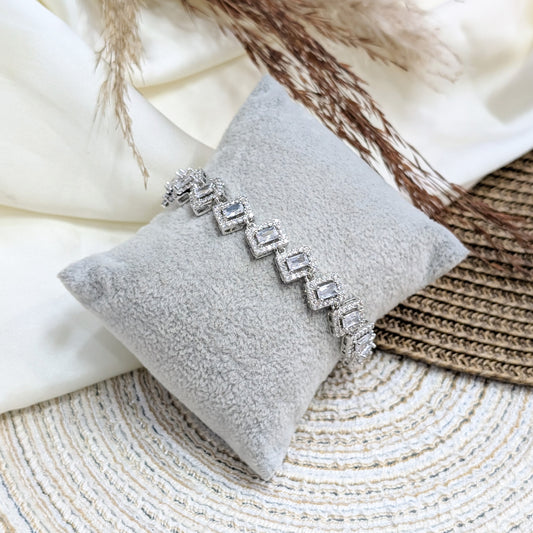 HALO-BAGUETTE-ZIRCON-BRACELET