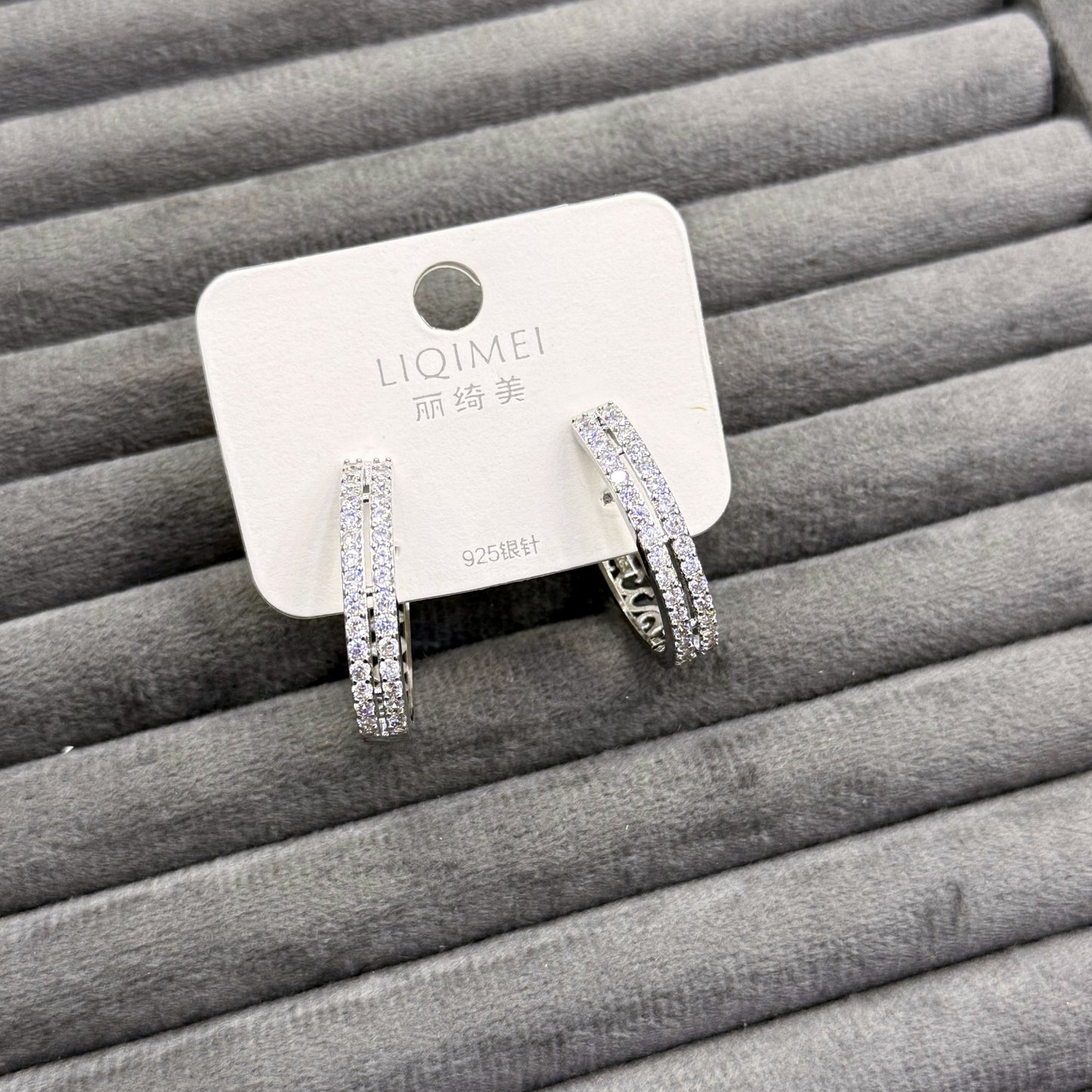 CRYSTAL CHANNEL EARRINGS