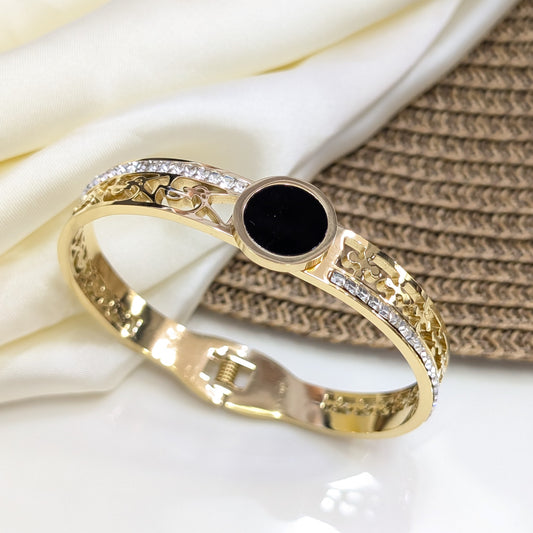 Black Disc Pattern Lock