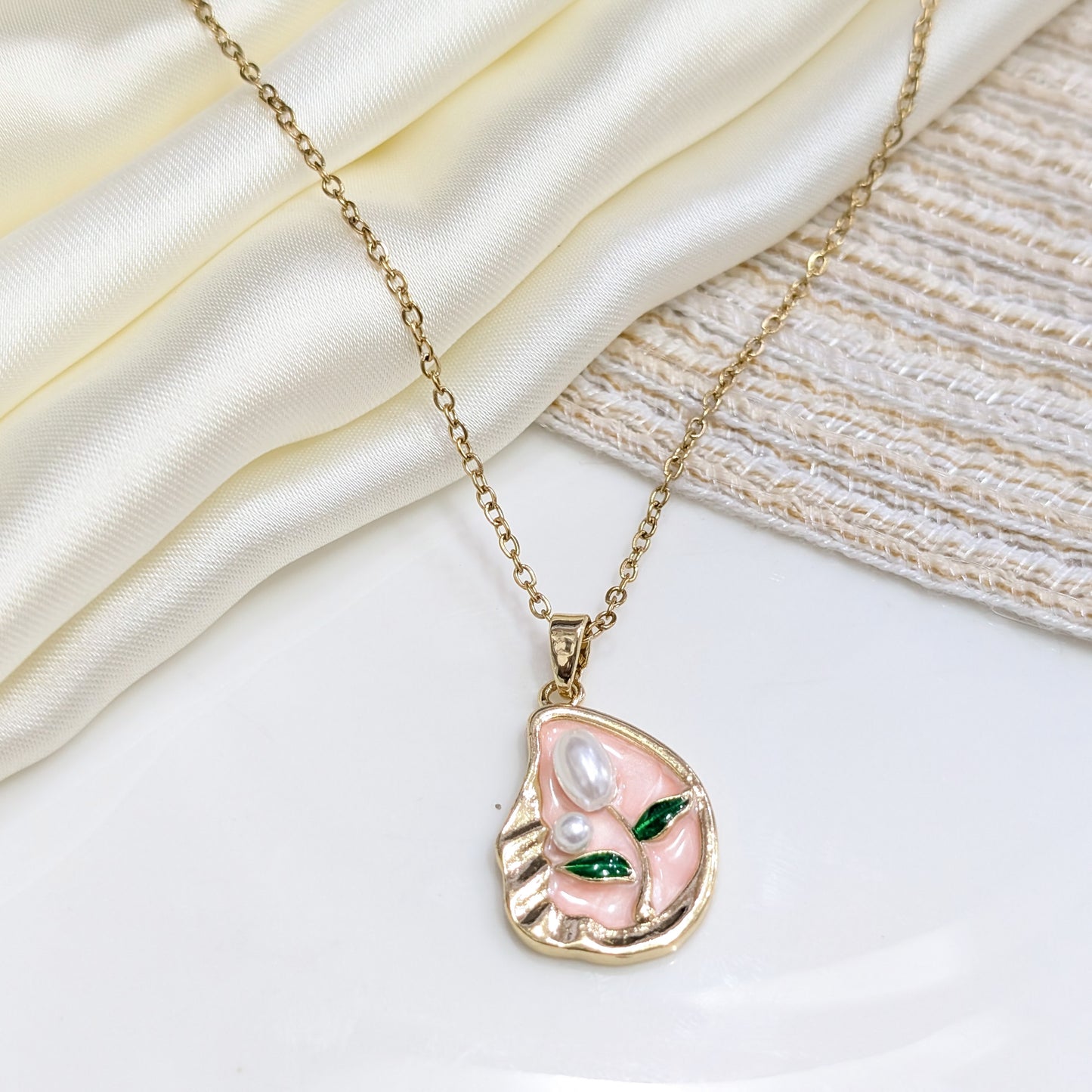 PEACH SHELL PETAL LOCKETS