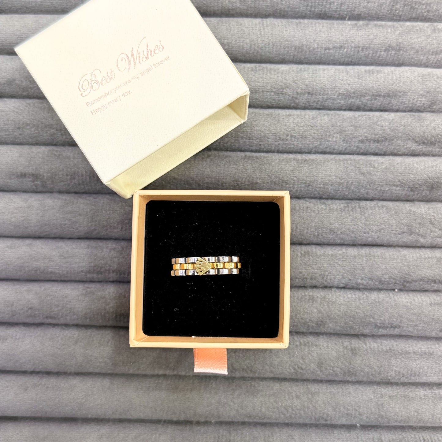 BICOLOR LINKED CROWN RINGS