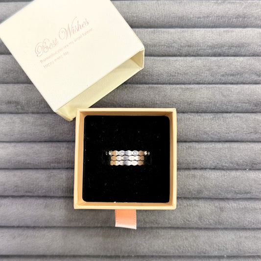 SCALLOPED ETERNITY BAND RINGS