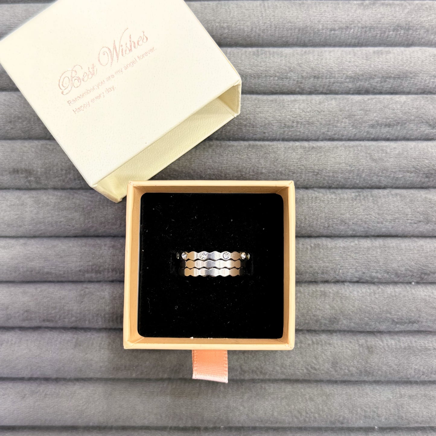 SCALLOPED ETERNITY BAND RINGS