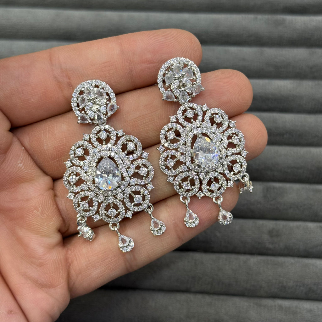 AZURE BLOOM ZIRCON EARRINGS