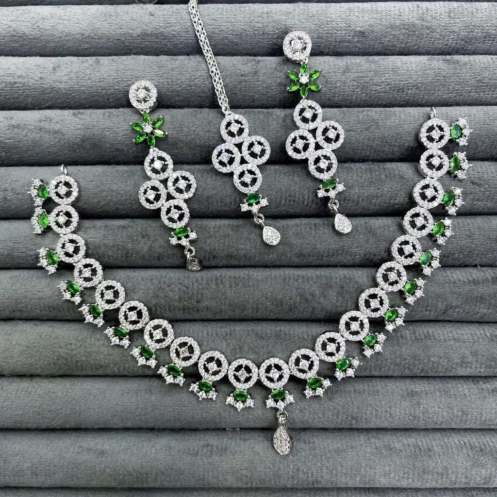 CIRCLE FLORET NECKLACE SET