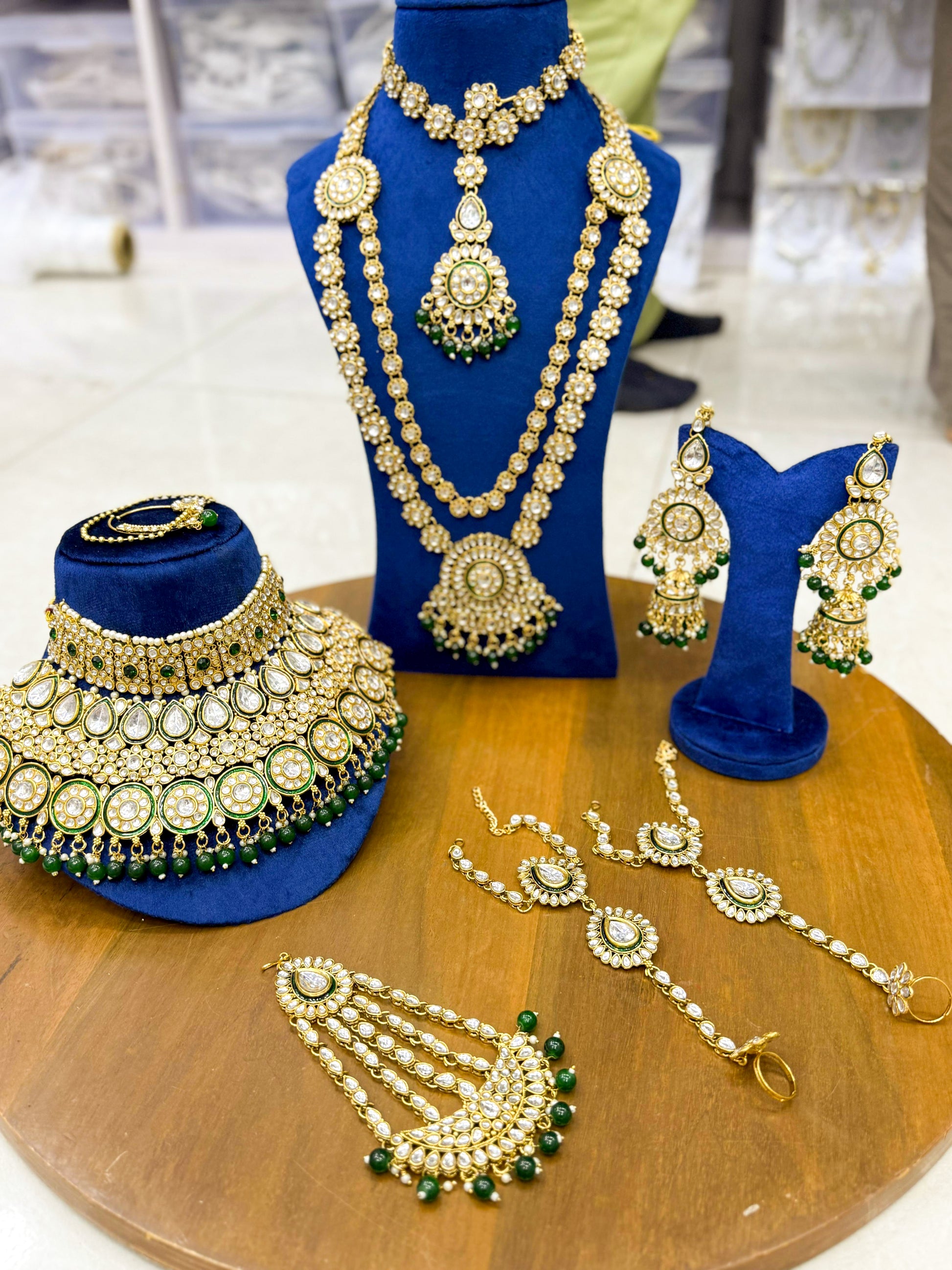 MAHARANI HANSLI KUNDAN SET