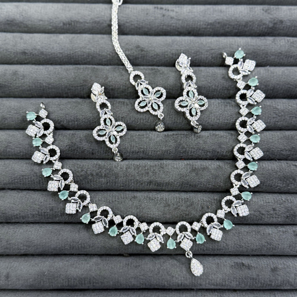 CLOVER DIAMOND NECKLACE SET