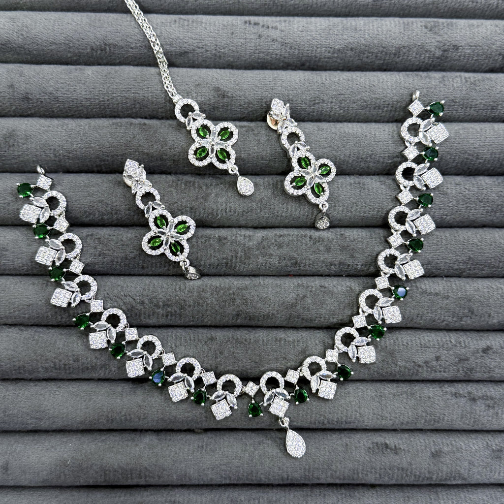 CLOVER DIAMOND NECKLACE SET