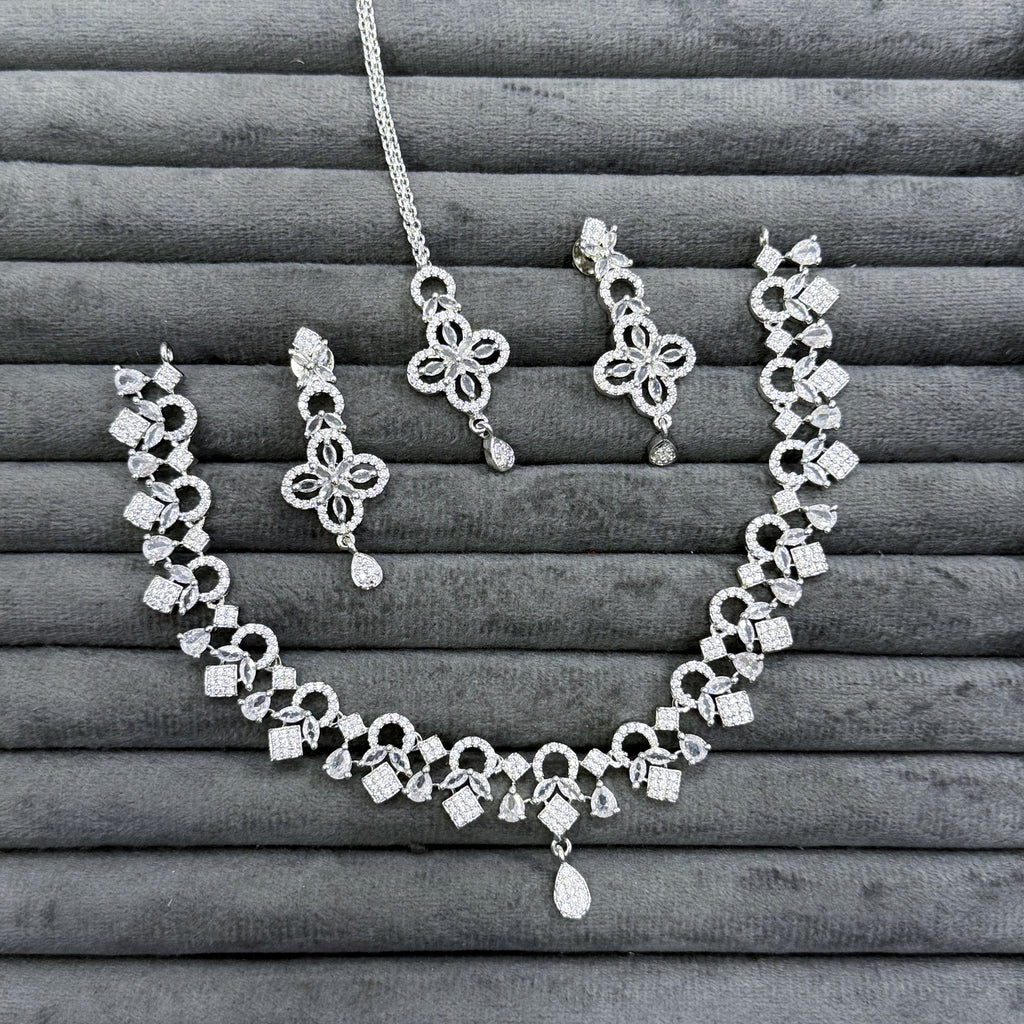 CLOVER DIAMOND NECKLACE SET
