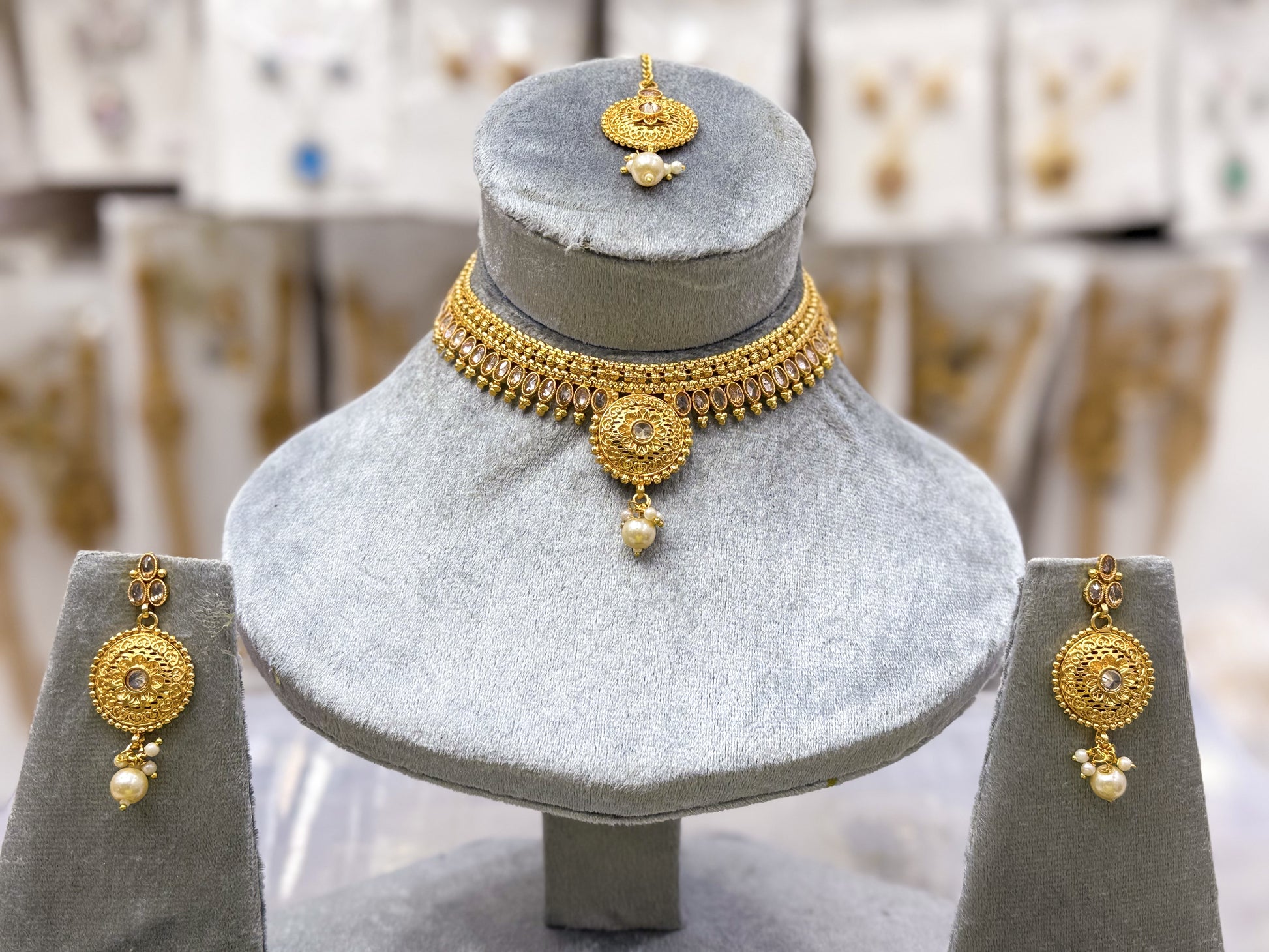 IMPERIAL ORBIT NECKLACE SET