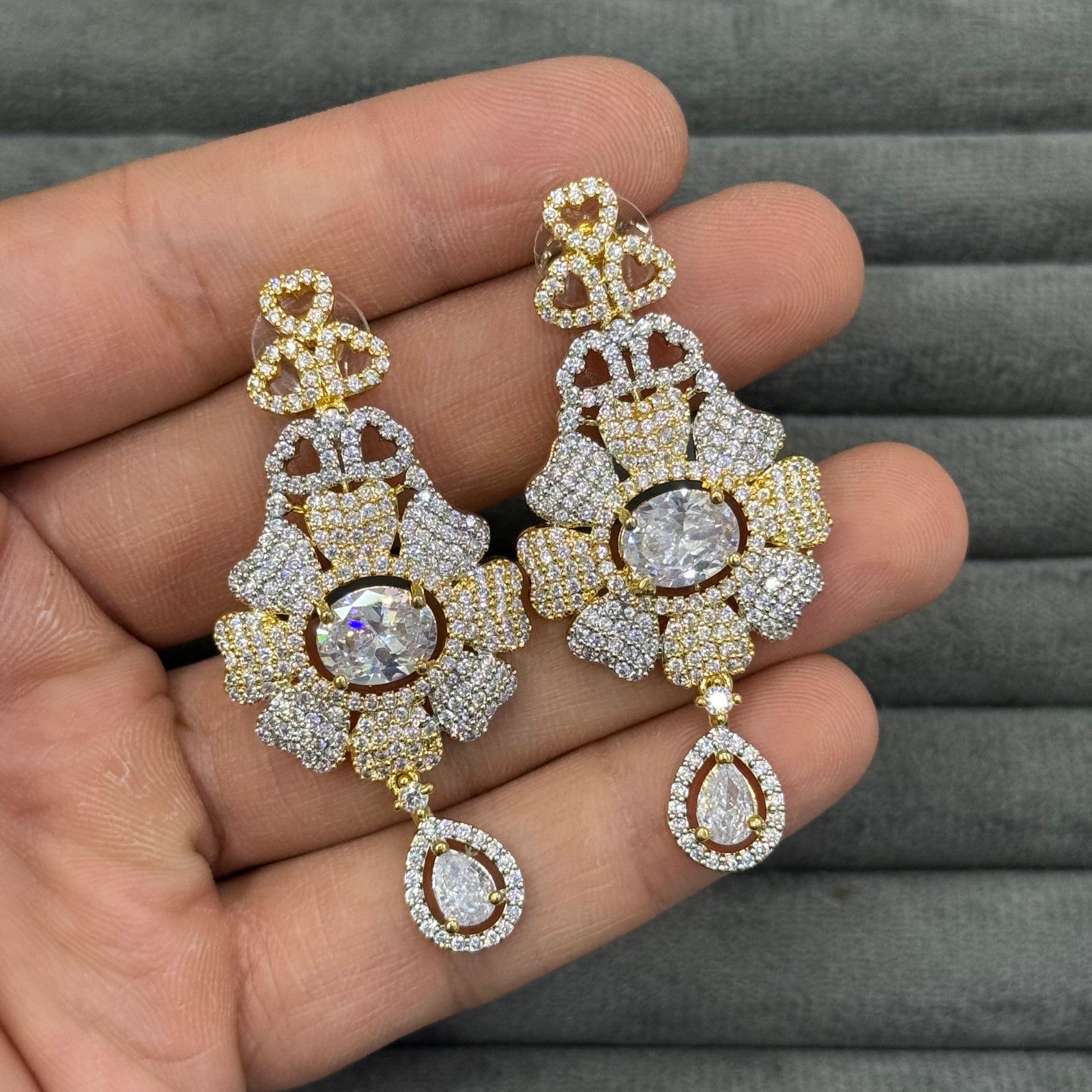 ROYAL BLOSSOM ZIRCON EARRINGS
