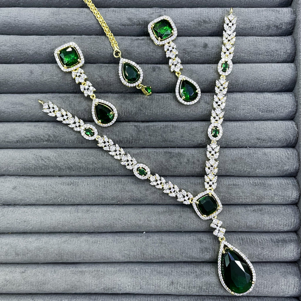 GRAND DUCHESS NECKLACE SET