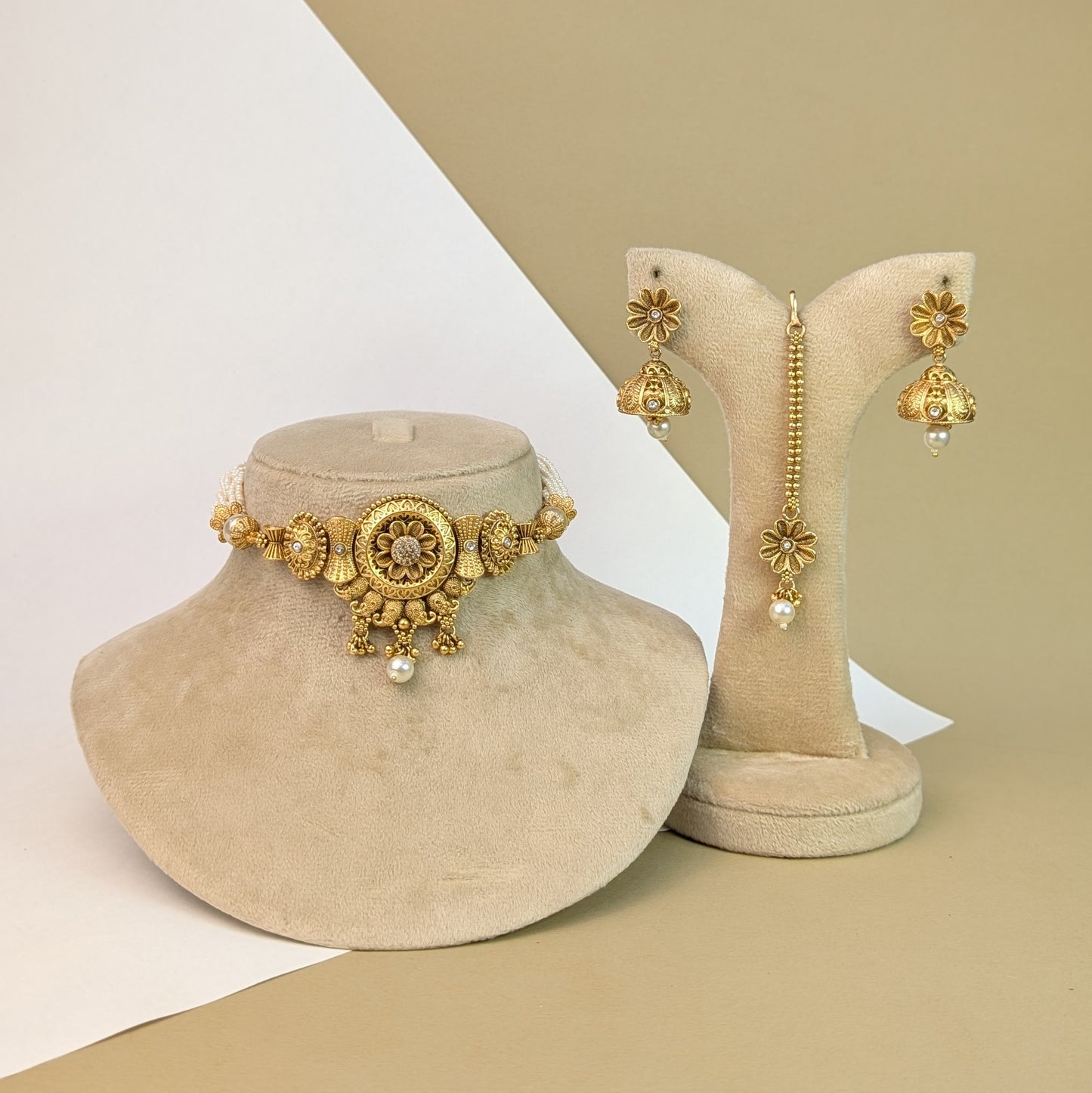Roshan-e-Mahal Rajwadi Choker