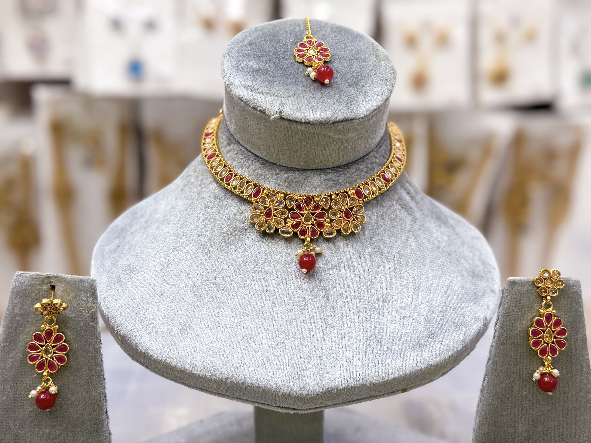 CYBELE FLORA NECKLACE SET