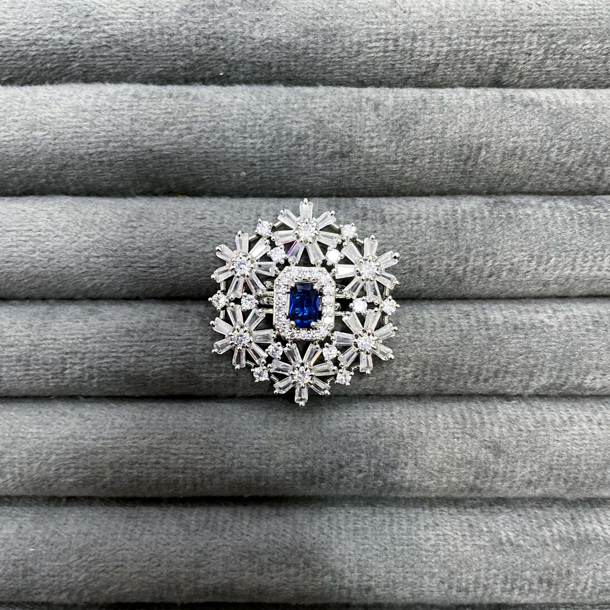 ARCTIC STARBURST RINGS