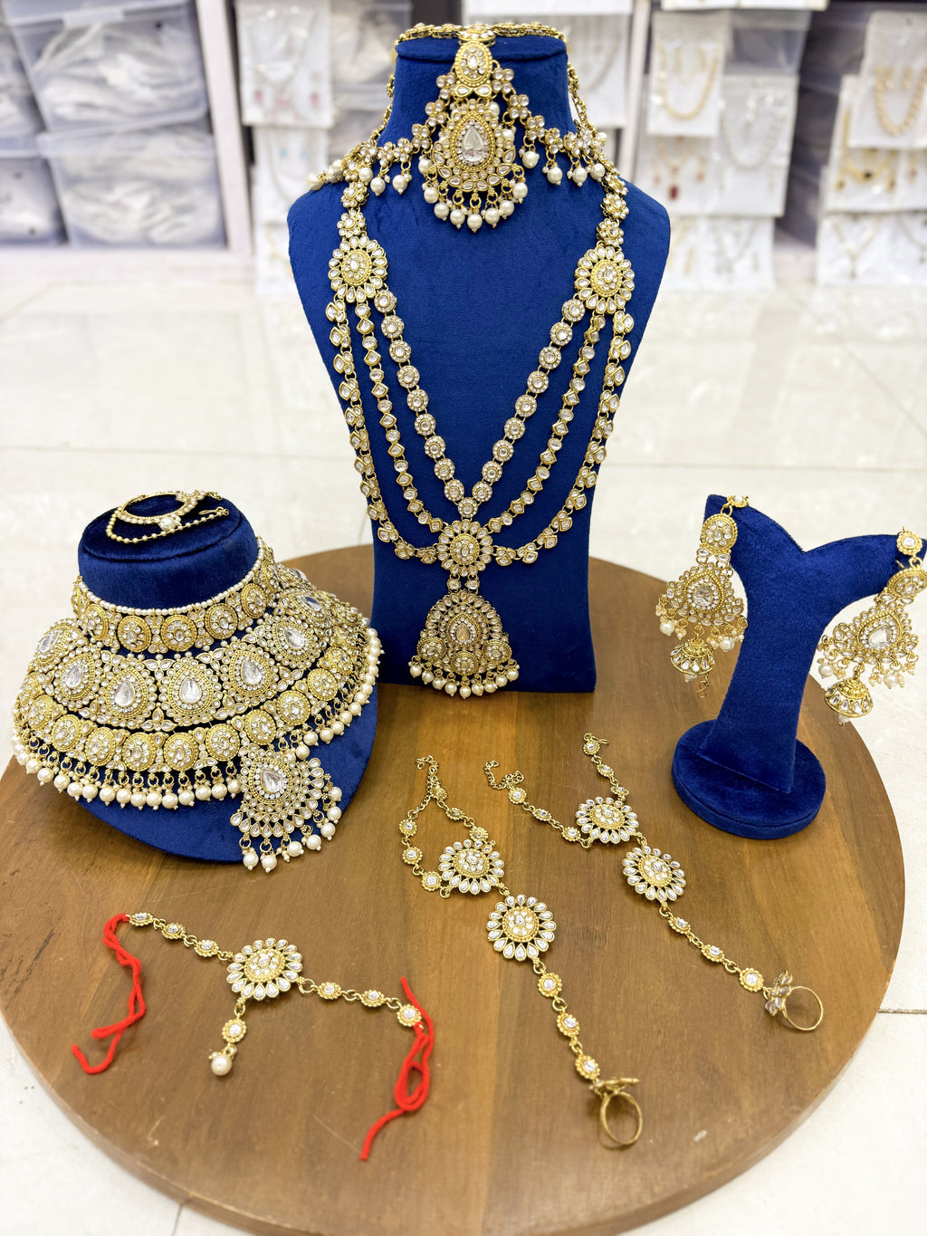 NOOR-E-JAHAN KUNDAN SET