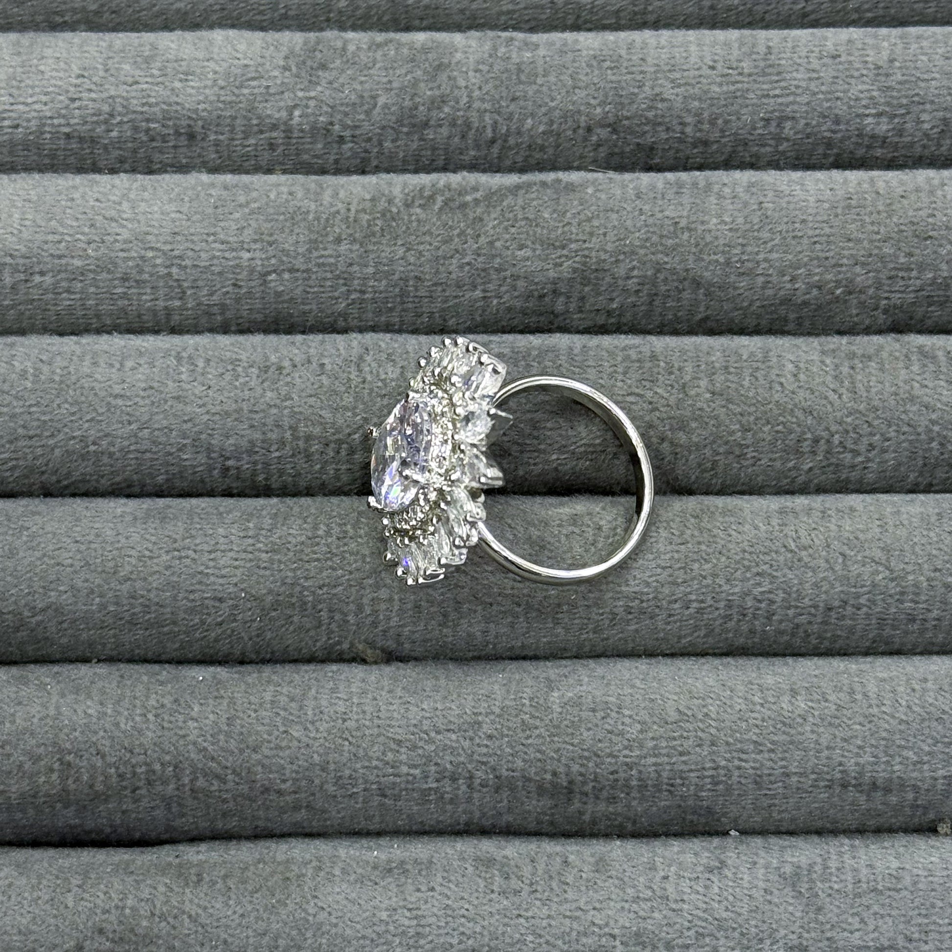 REGAL SUNBURST RINGS