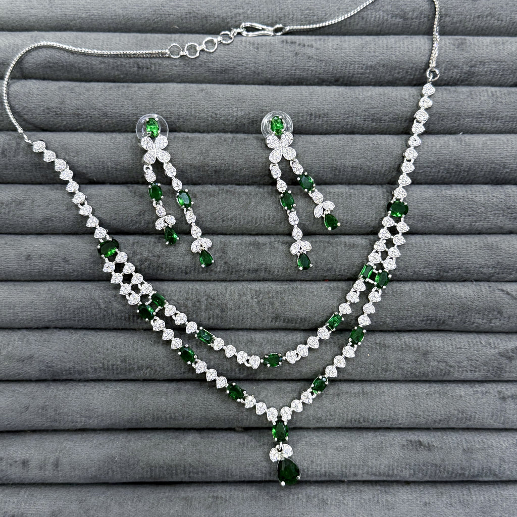 REGAL TIER NECKLACE SET