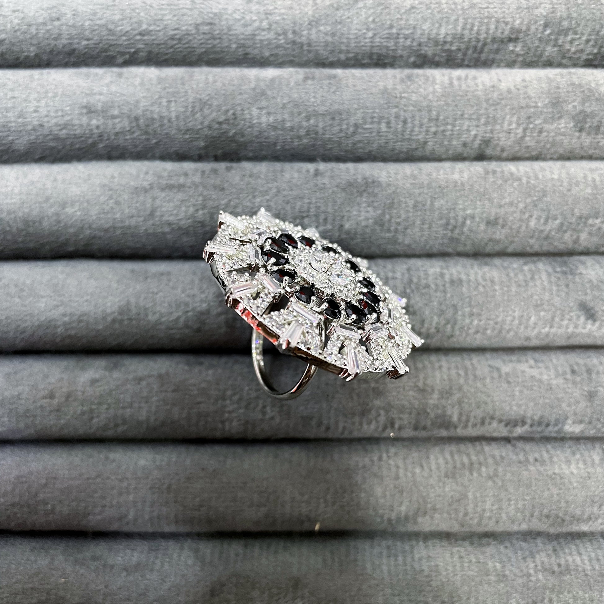 IMPERIAL FLORENCE RINGS