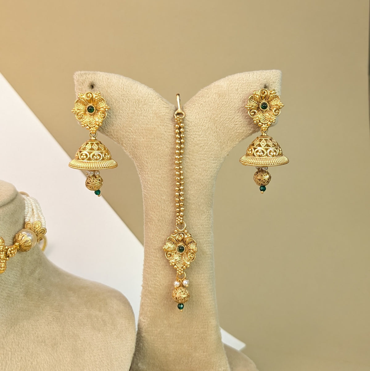 Sitara Baagh Rajwadi Choker