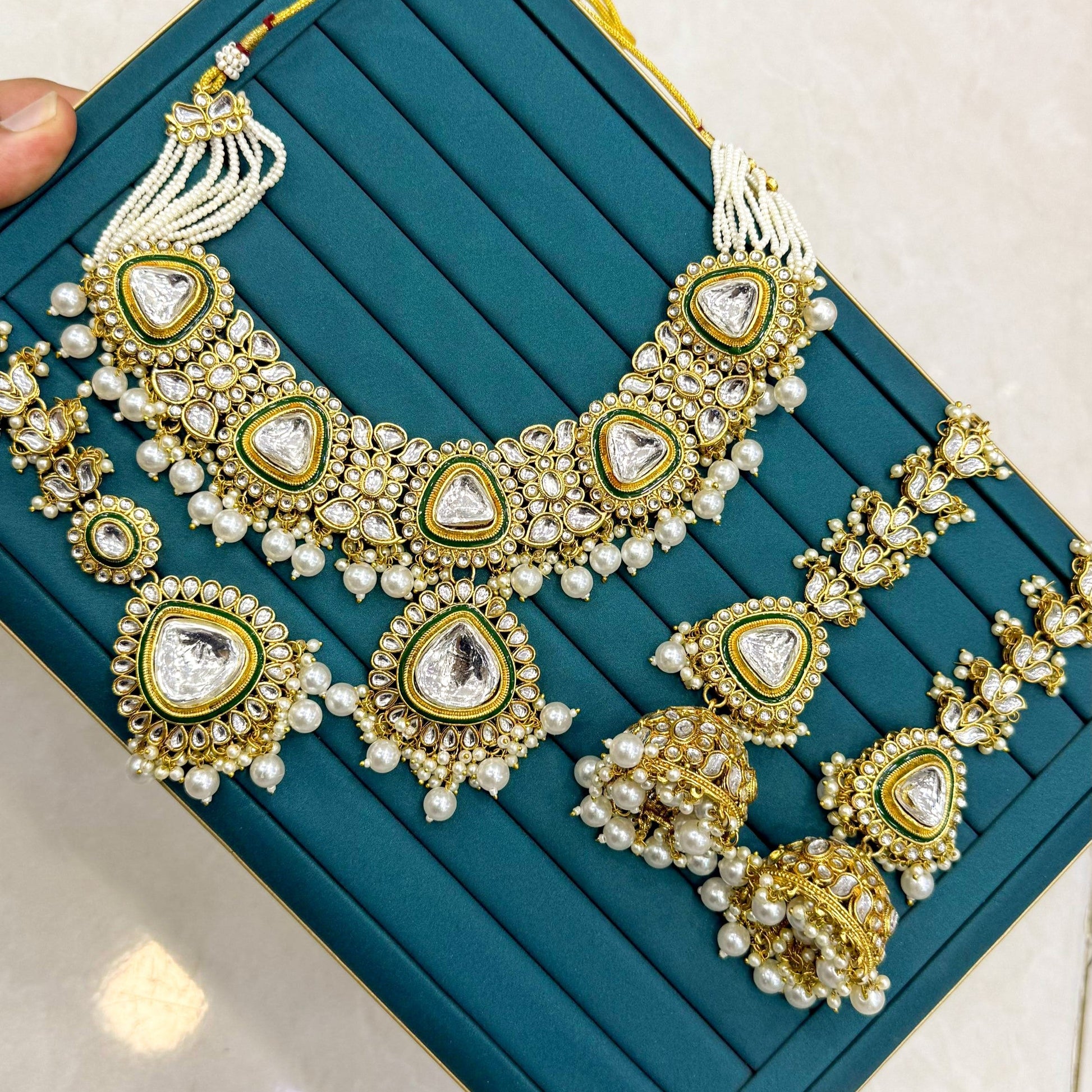 INDRANI HANS KUNDAN SET