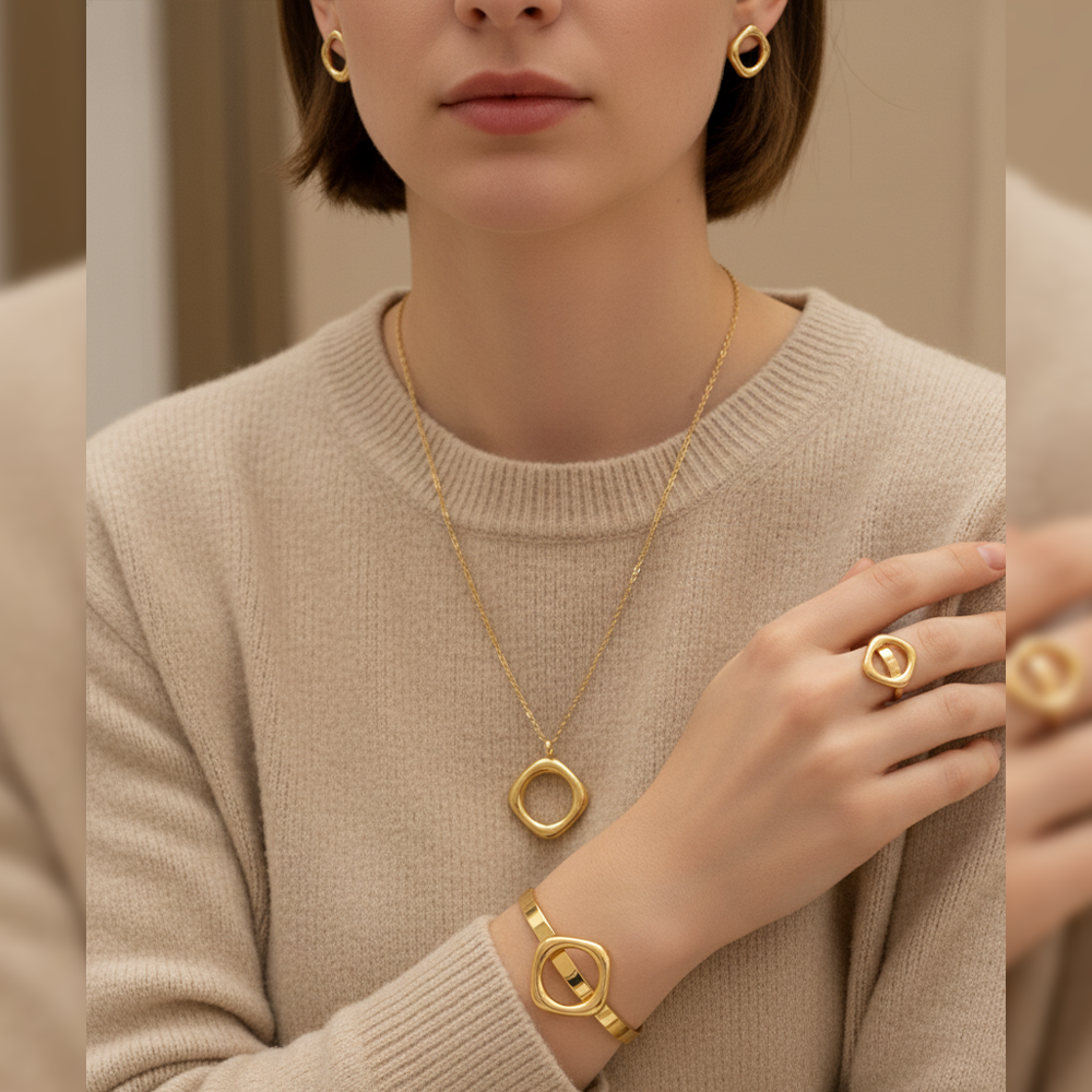 Statement Square Combo Set