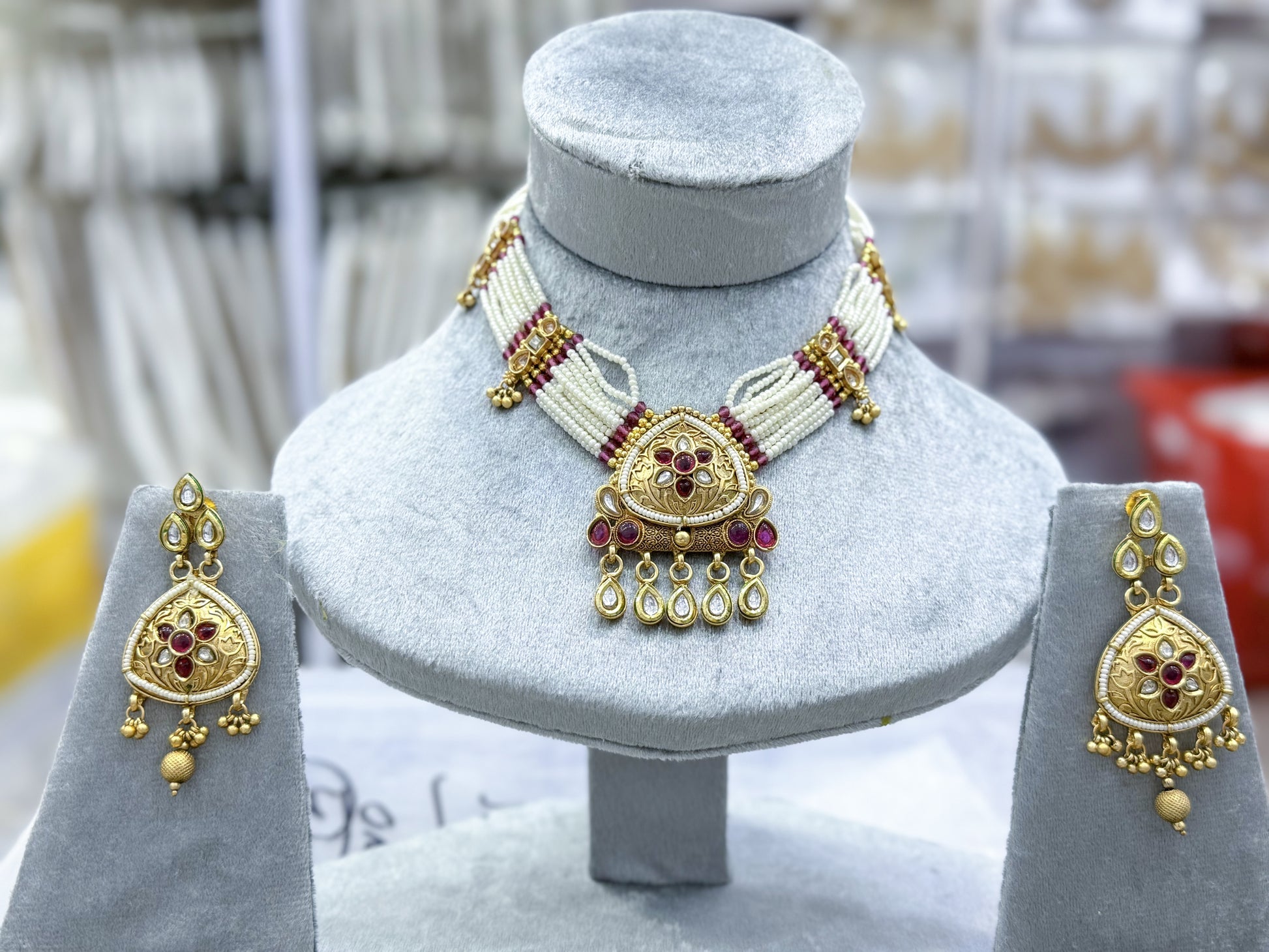 ROYAL RUBY EMERALD RAJWARI NECKLACE SET