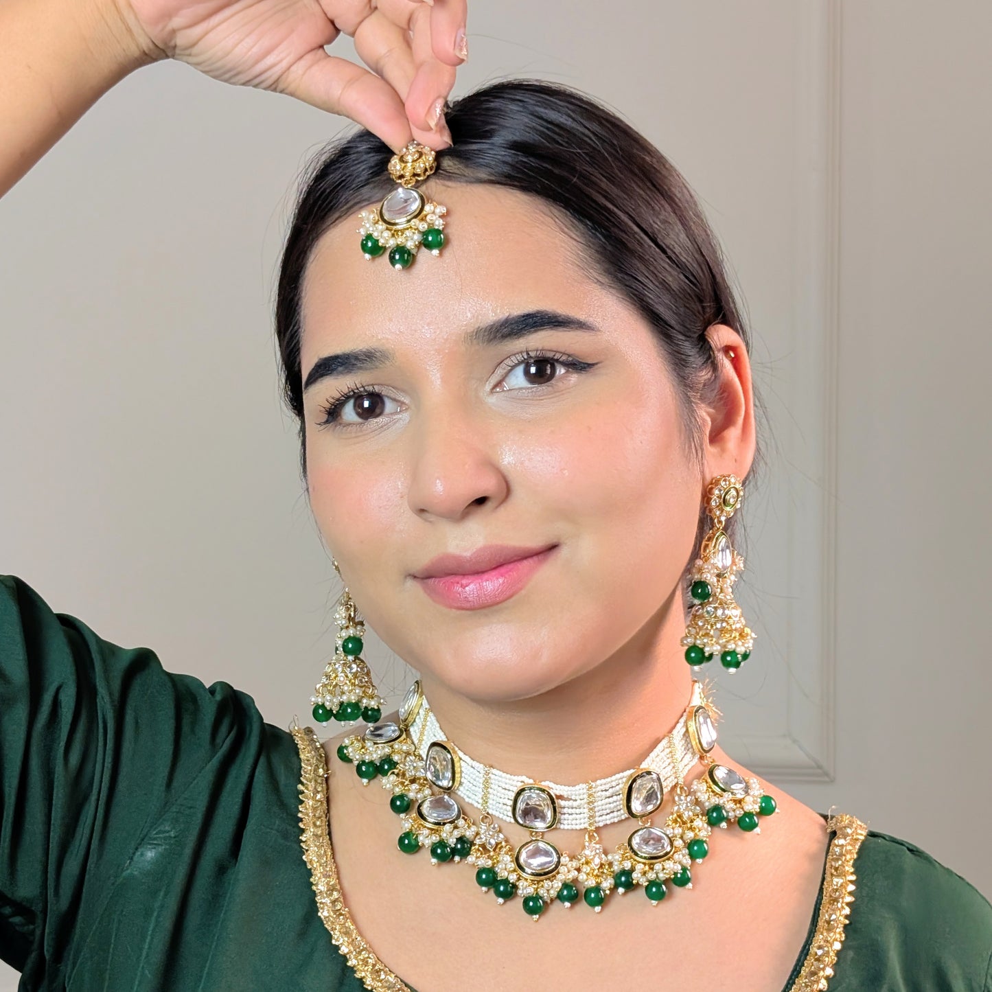 Maharani crescent kundan necklace