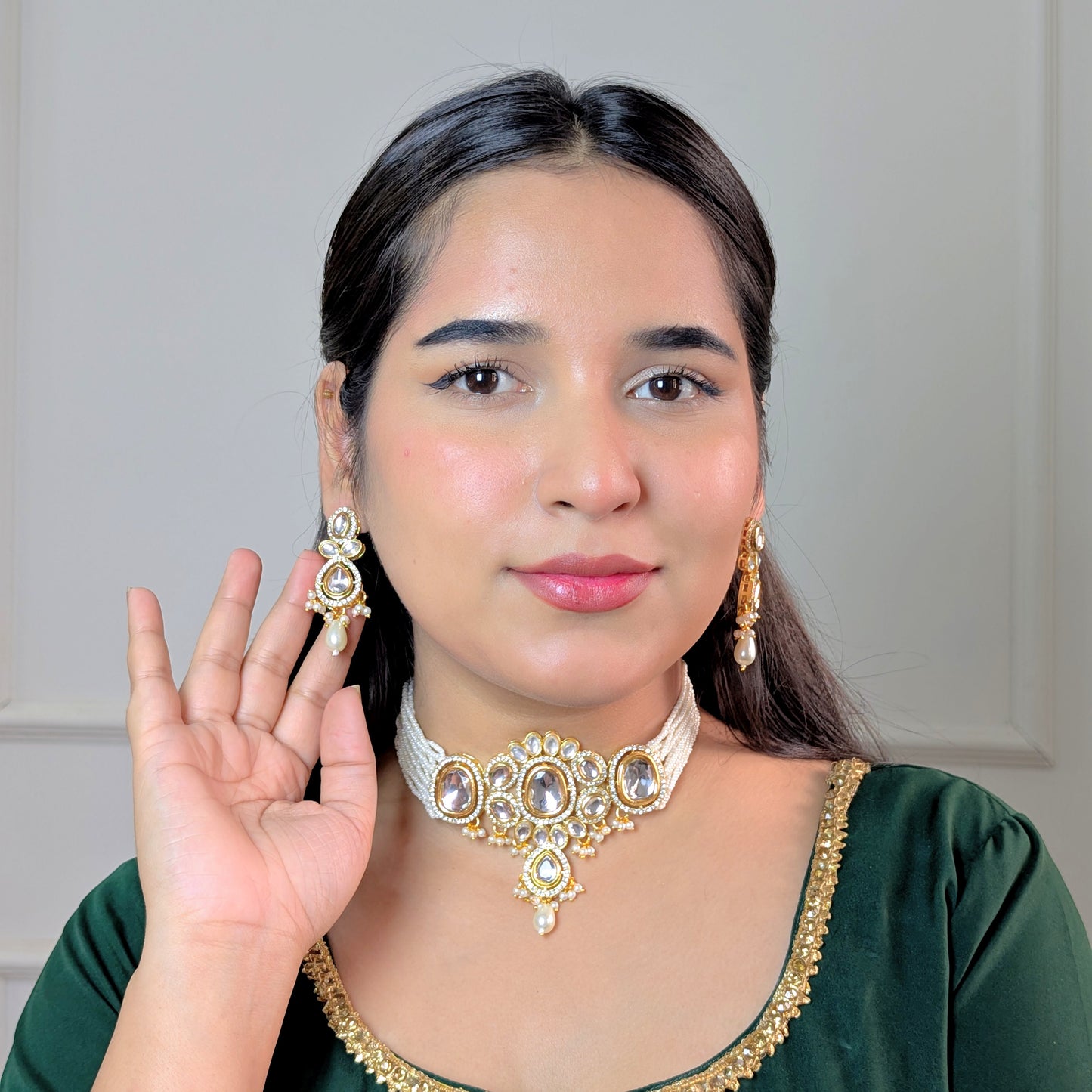 Empress Glow Kundan Choker Set