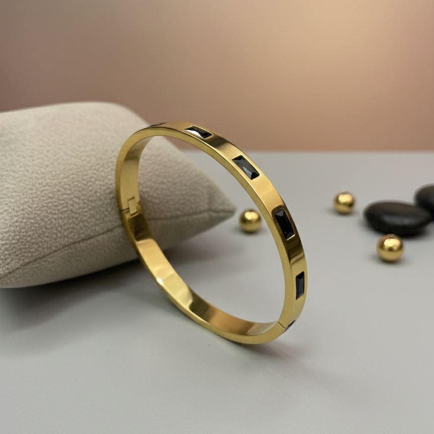 Sleek Lock Handcuff