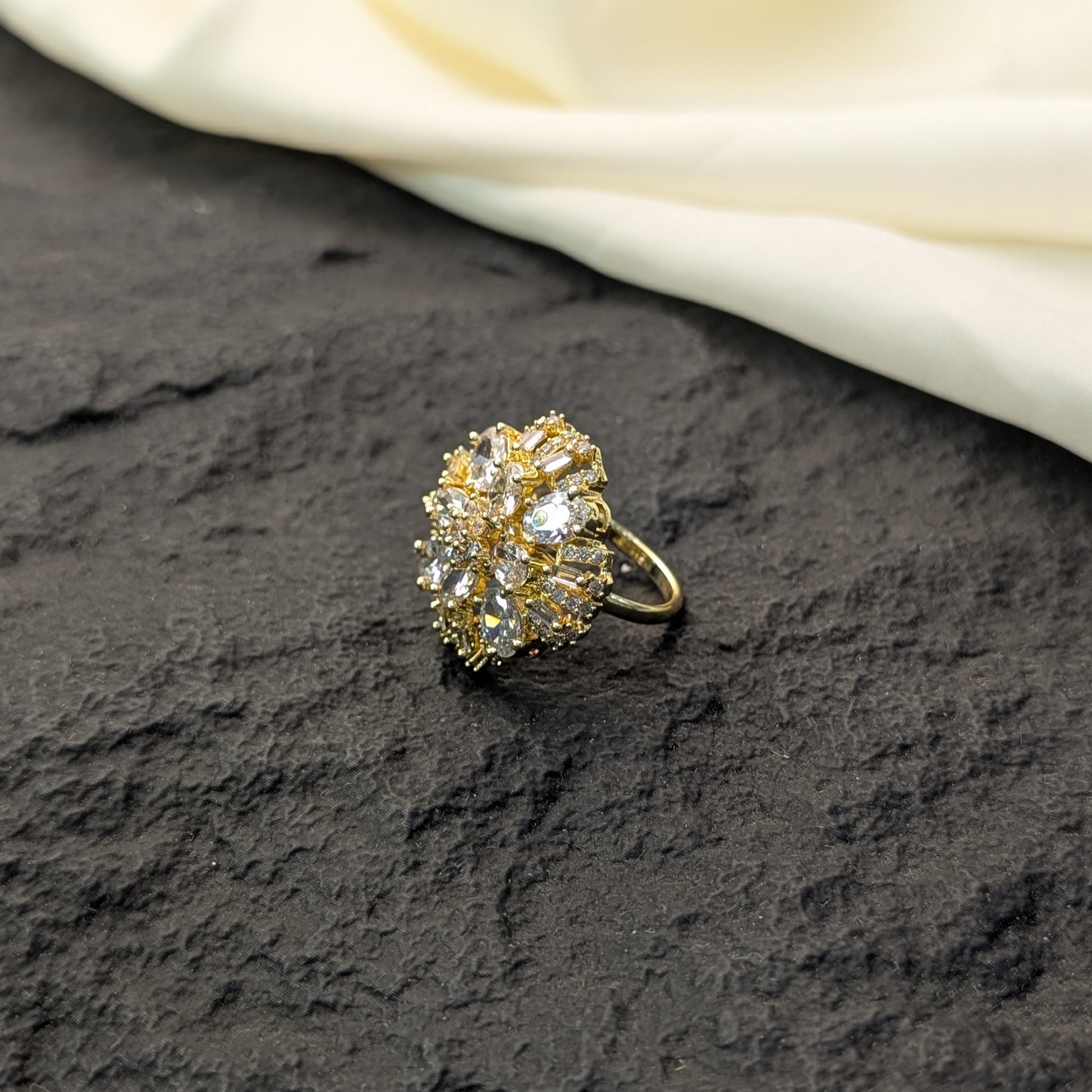 Silver Dew Zircon Ring