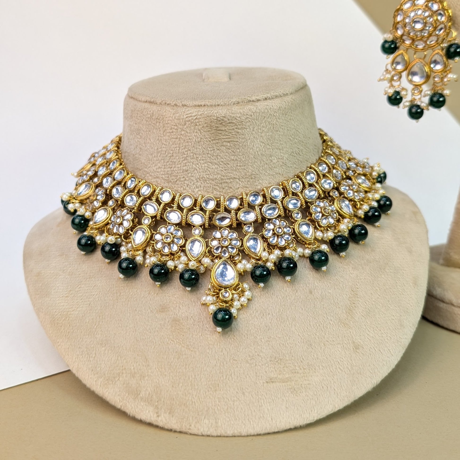 Nizami Kundan Necklace Set