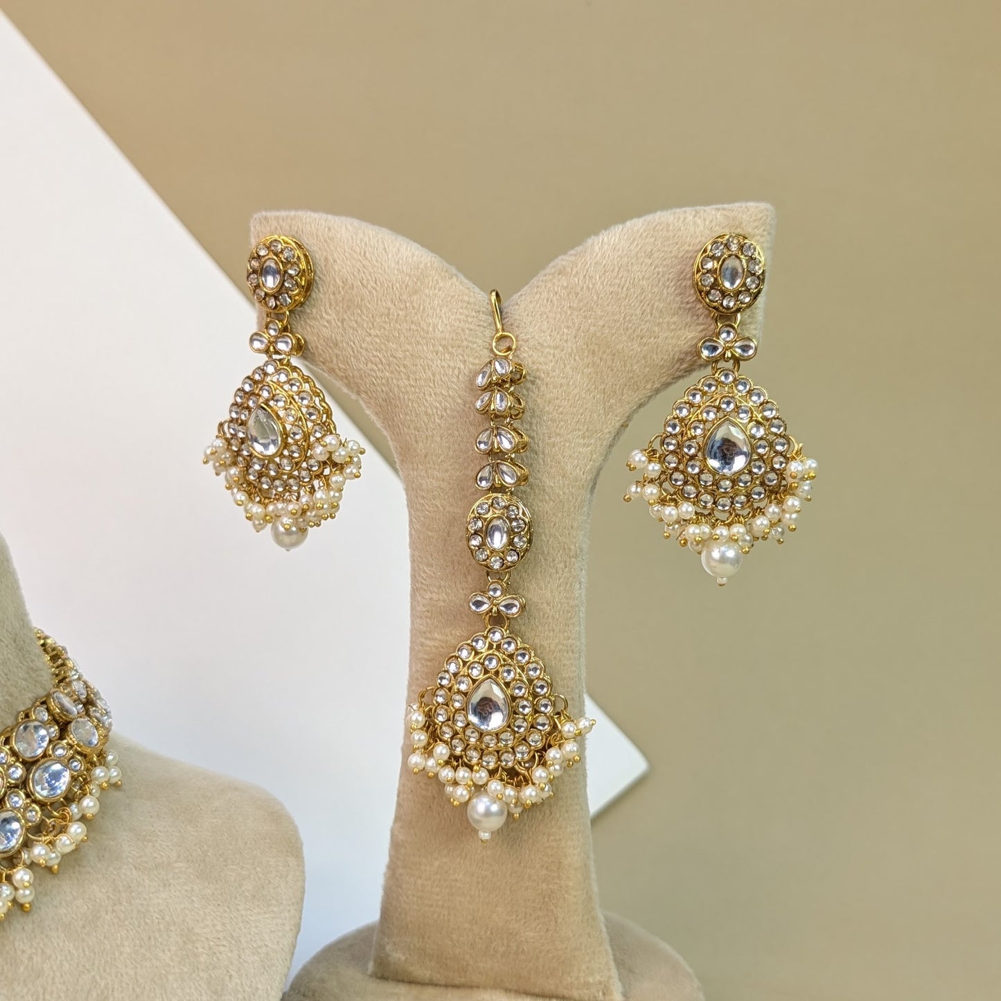 Chandbali Kundan Necklace Set