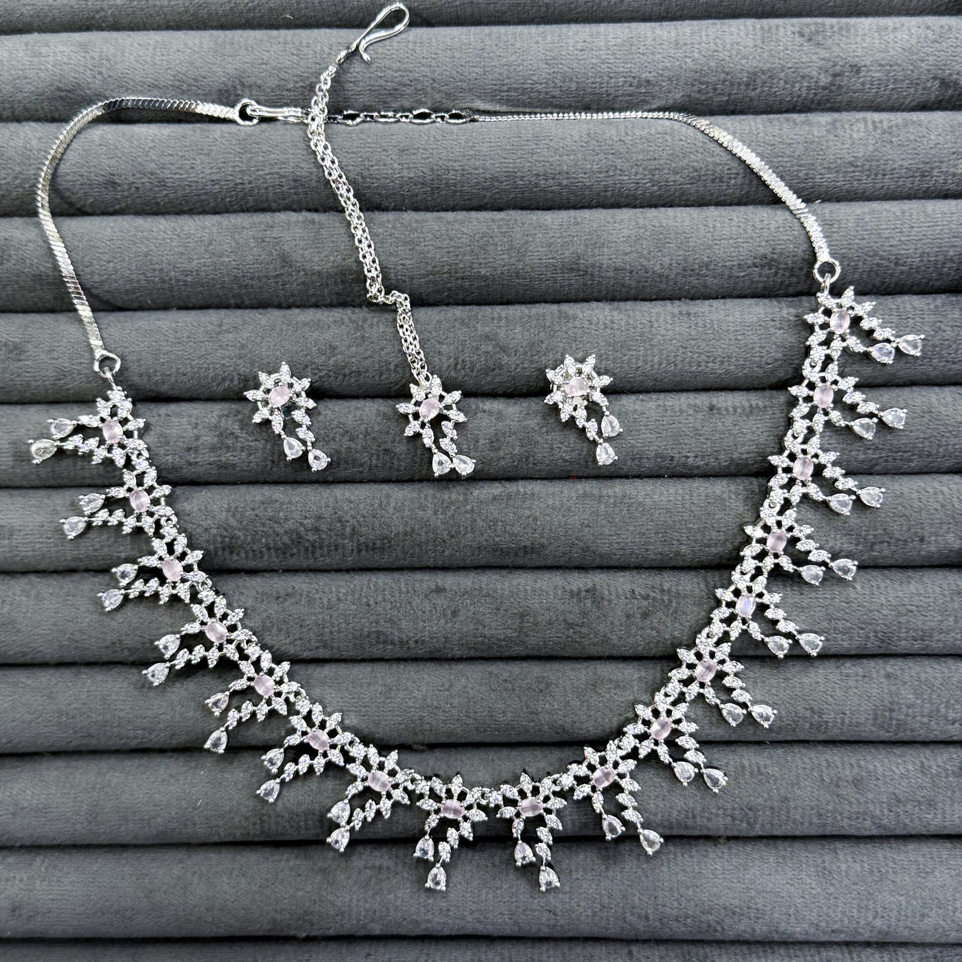 CRYSTAL SPARK NECKLACE SET