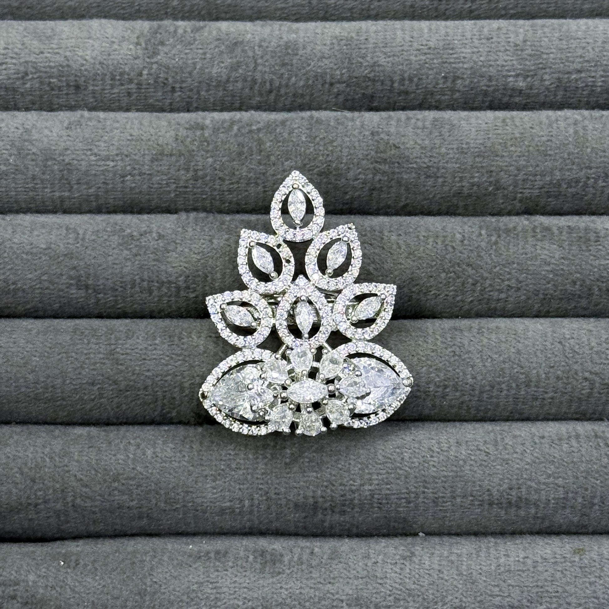 RENAISSANCE PENDANT RINGS