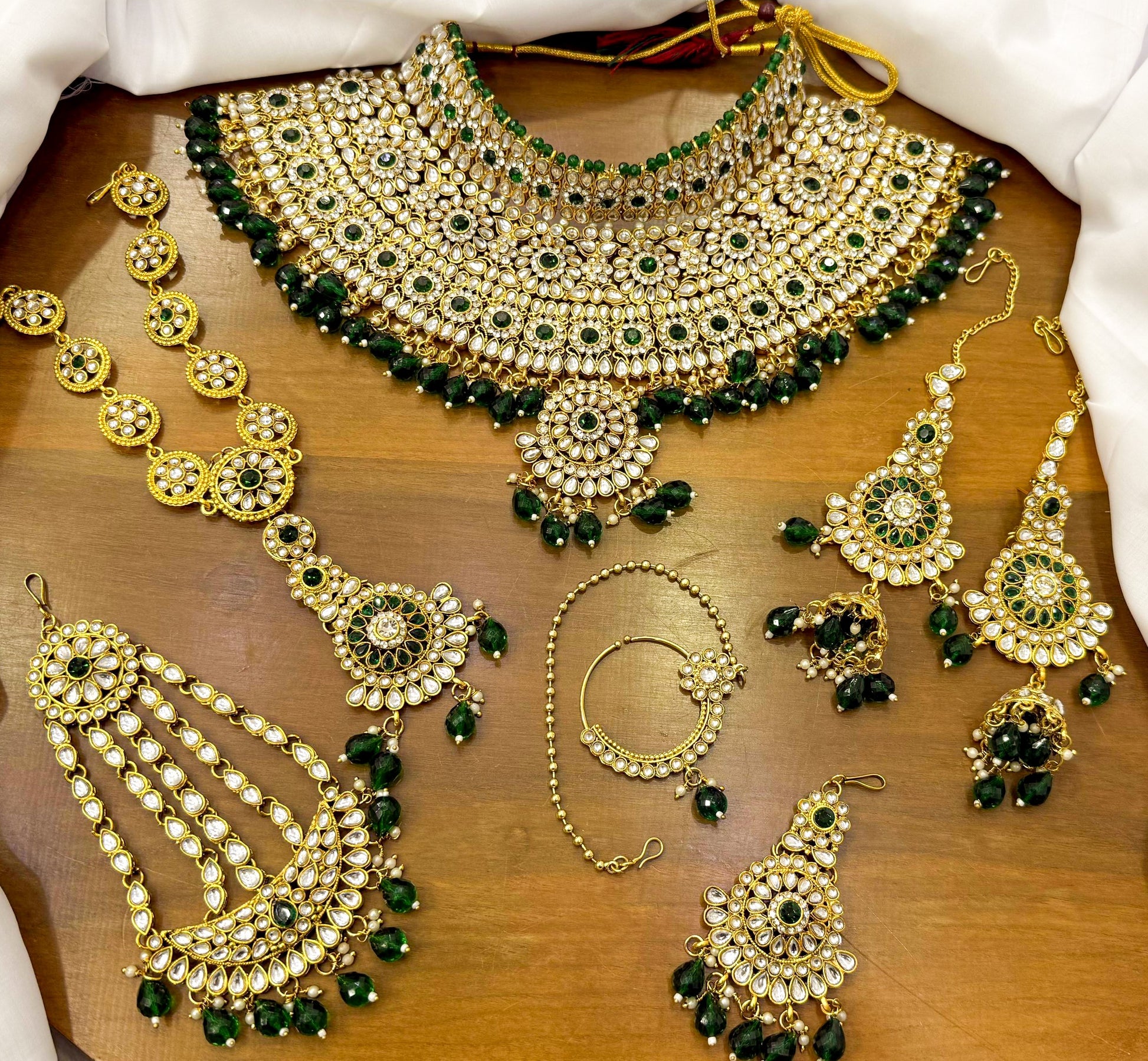 SULTANI SAFED KUNDAN SET