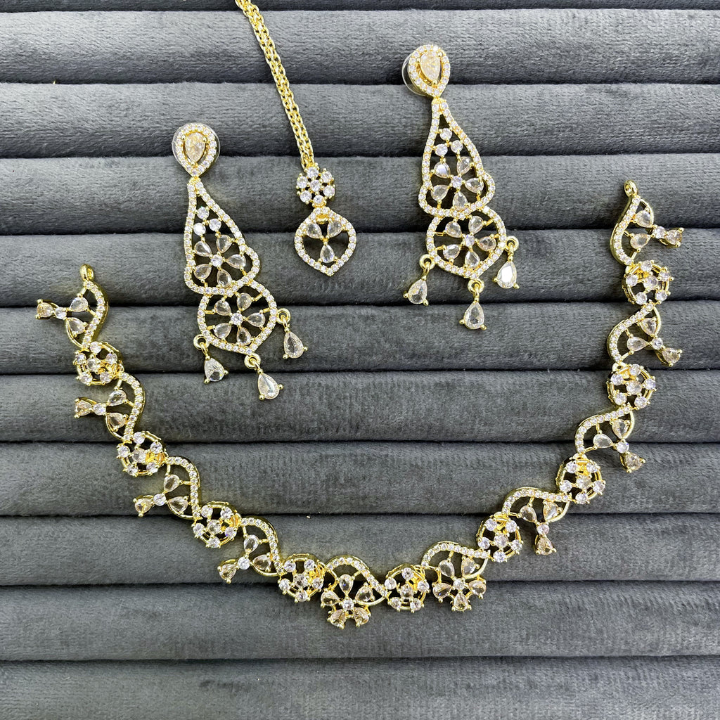 RENAISSANCE FAN NECKLACE SET